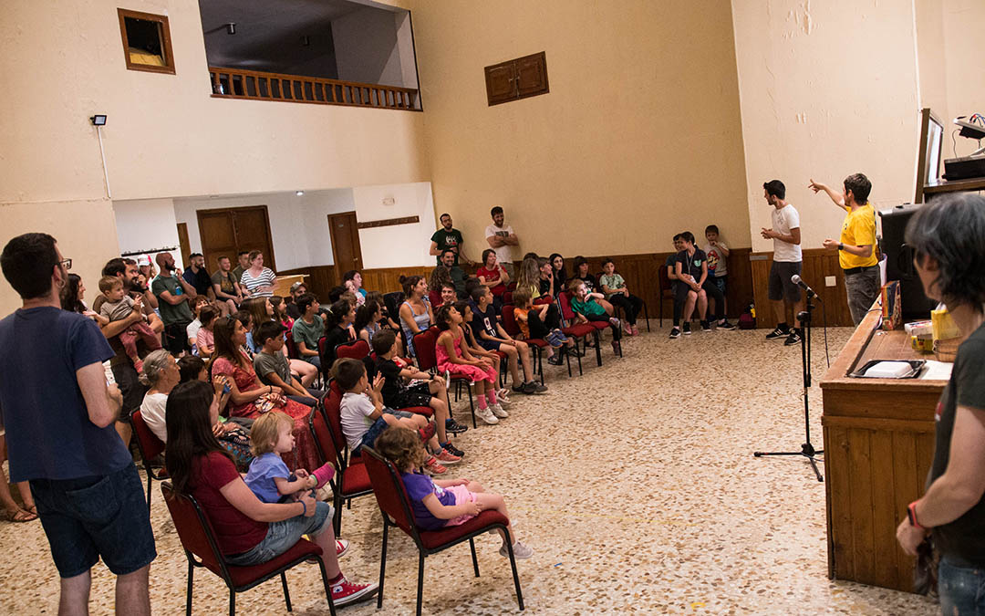 Decenas de personas acudieron al taller de rap de Pantxo./ ZOO.