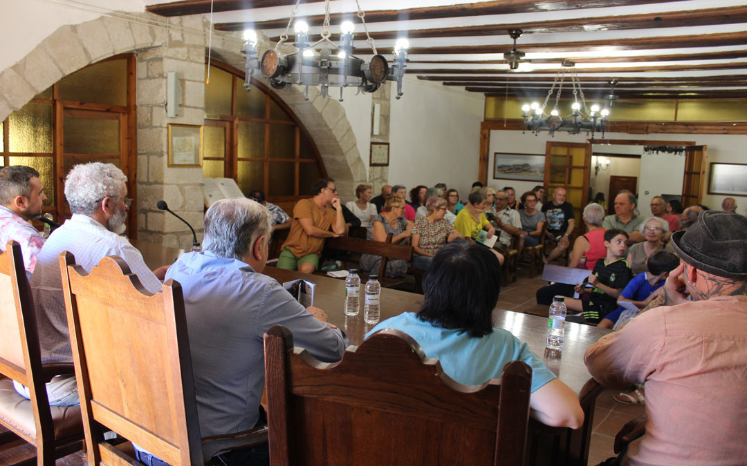 Presentación del Festival Matarranya íntim en la Fresneda. /N.A.